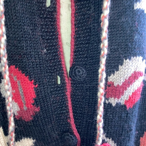 Hand Knit Wool Hooded Floral Motif Button Down Jacket by Tara Handknits Nepal - Picture 8 of 12